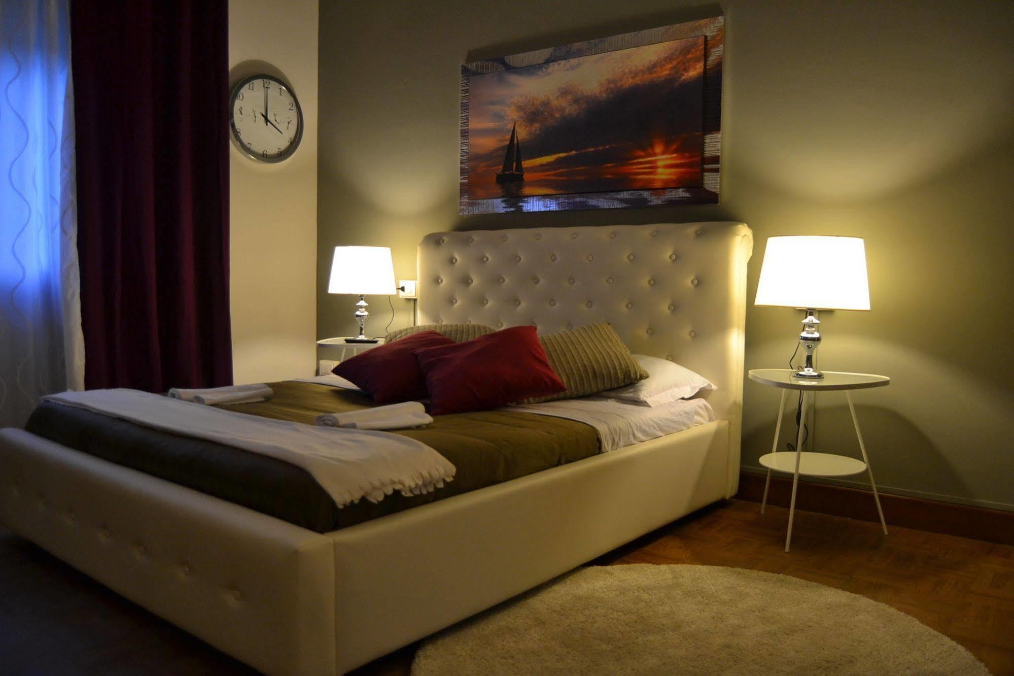 Central Avenue B&B Болонья Екстер'єр фото